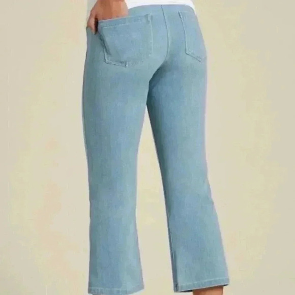 Peach: Stretch Denim Cropped Flare - Picture 3 of 7